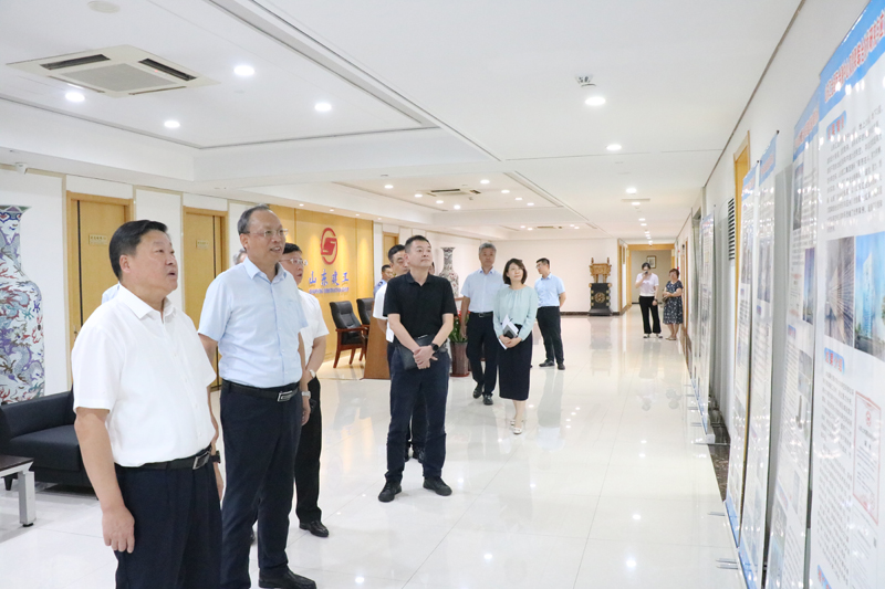 歷下區(qū)委書(shū)記楊傳軍蒞臨集團(tuán)調(diào)研指導(dǎo)工...